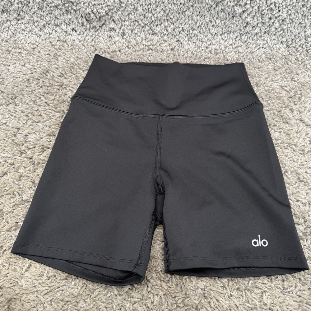 Alo Yoga Women’s High Waist Biker Shorts Black Size S 5” Inseam Athletic